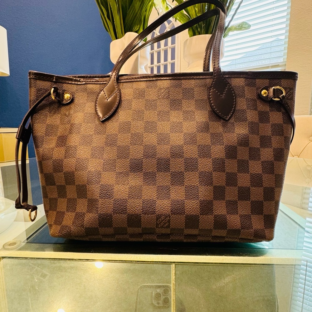 Louis Vuitton Neverfull PM Tote in Damier Ebene Canvas and Leather